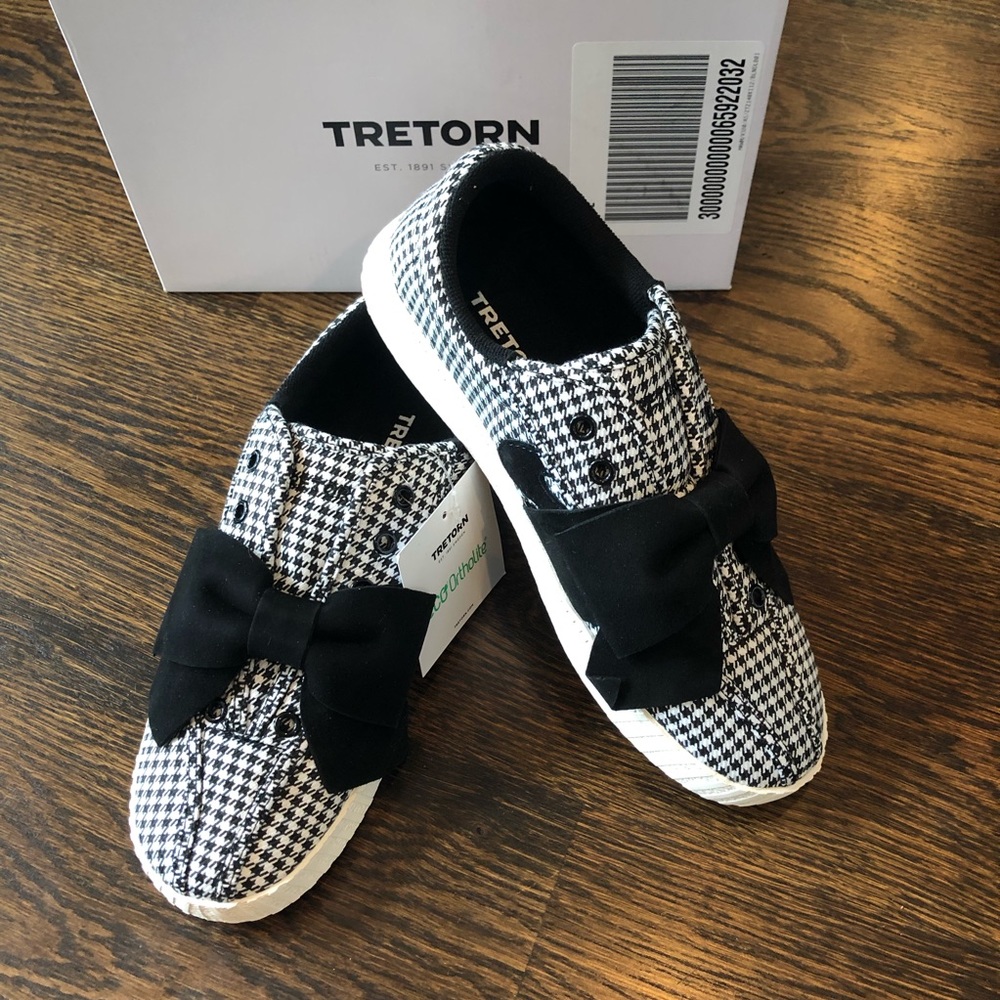NIB Tretorn Gingham Bow Sneakers